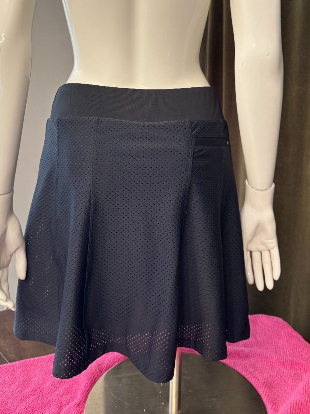 TAIL Black Golf Skort - Size S